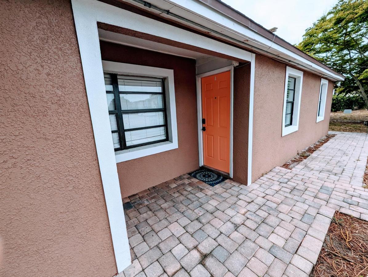 Charming & Cozy Lagoon Retreat - Steps From River - Parking تيتوسفيل المظهر الخارجي الصورة